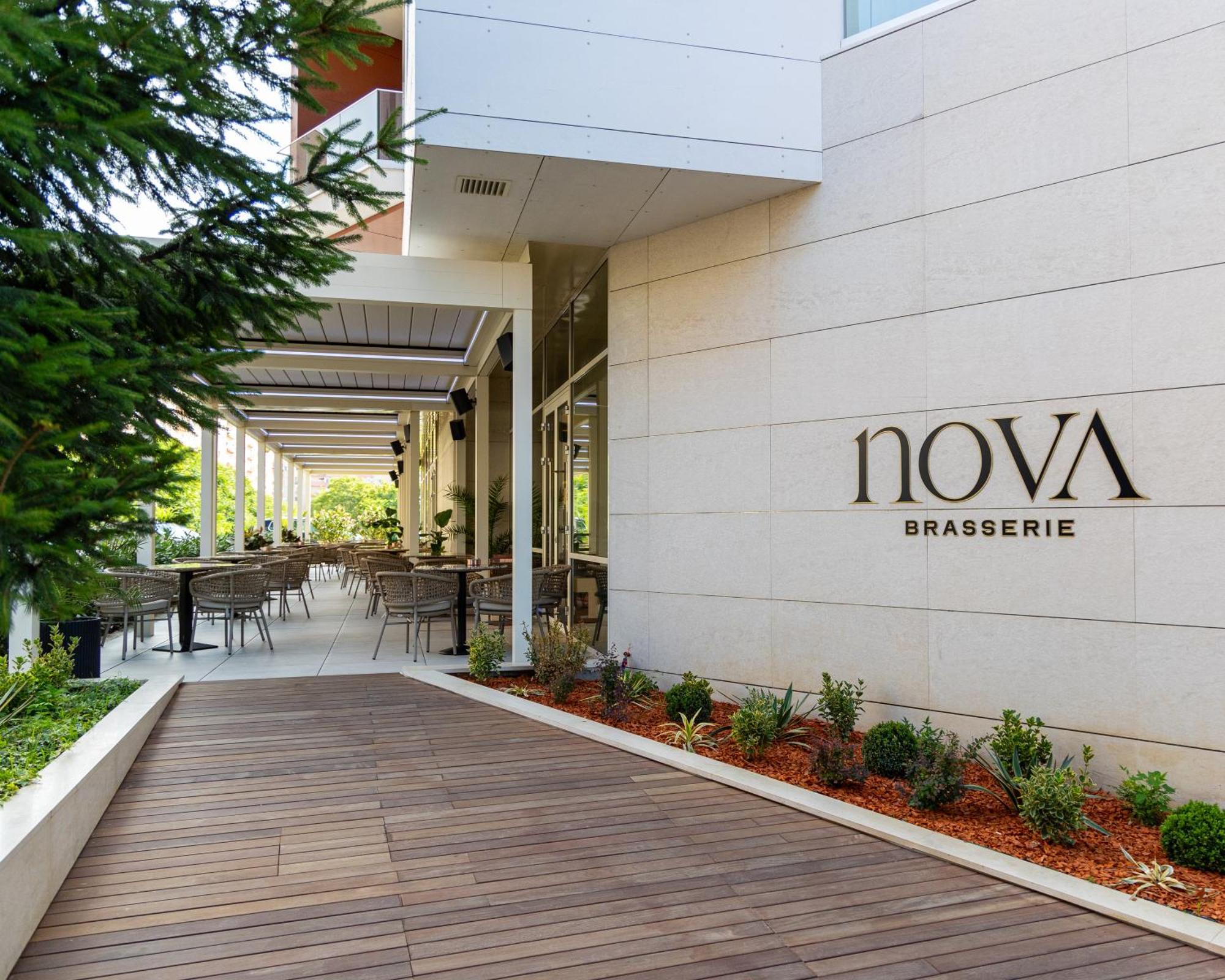 ترجوفيشت Hotel Nova Luxury المظهر الخارجي الصورة